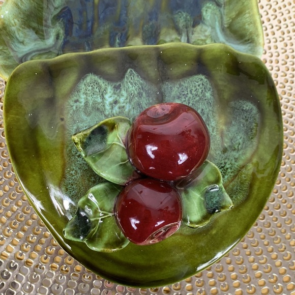 Wade of California Pottery USA apple serving dish lidded. 14” long. Green - Picture 6 of 8